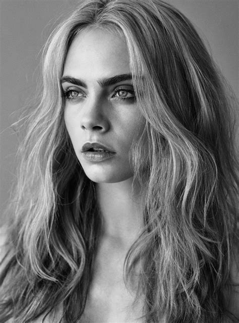 cara delevinge nude|Cara Delevingne Nude & Sexy Collection (159 Photos + Possible。